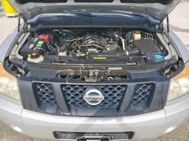 2013 NISSAN TITAN S  