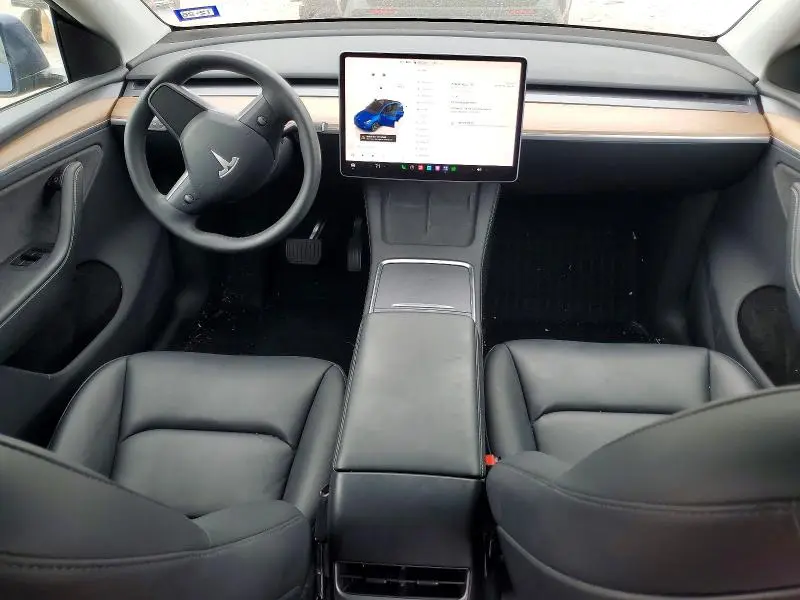 2025 TESLA MODEL Y   