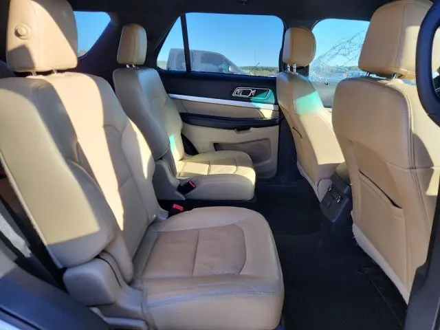 2017 FORD EXPLORER XLT  