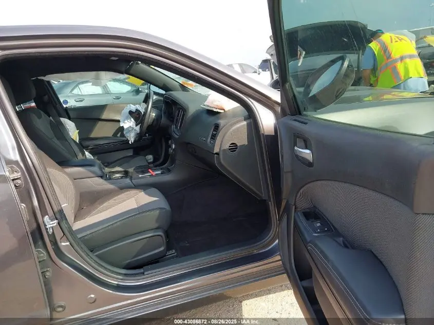 2018 DODGE CHARGER SXT RWD