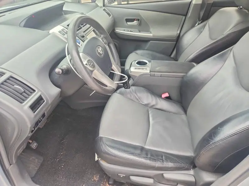 2013 TOYOTA PRIUS V THREE  