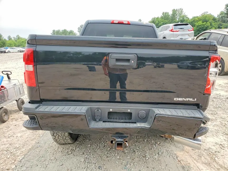 2018 GMC SIERRA K2500 DENALI  