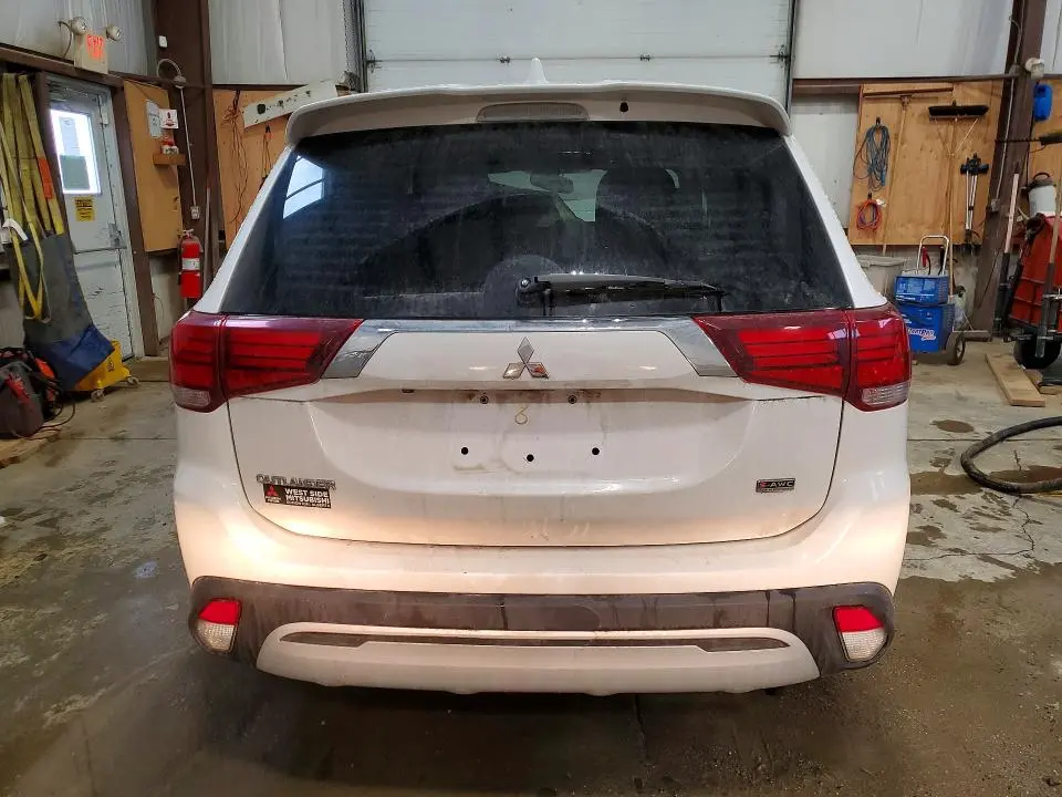 2020 MITSUBISHI OUTLANDER ES  