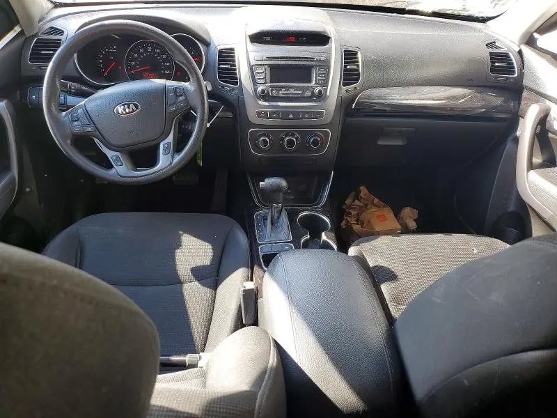 2015 KIA SORENTO LX  