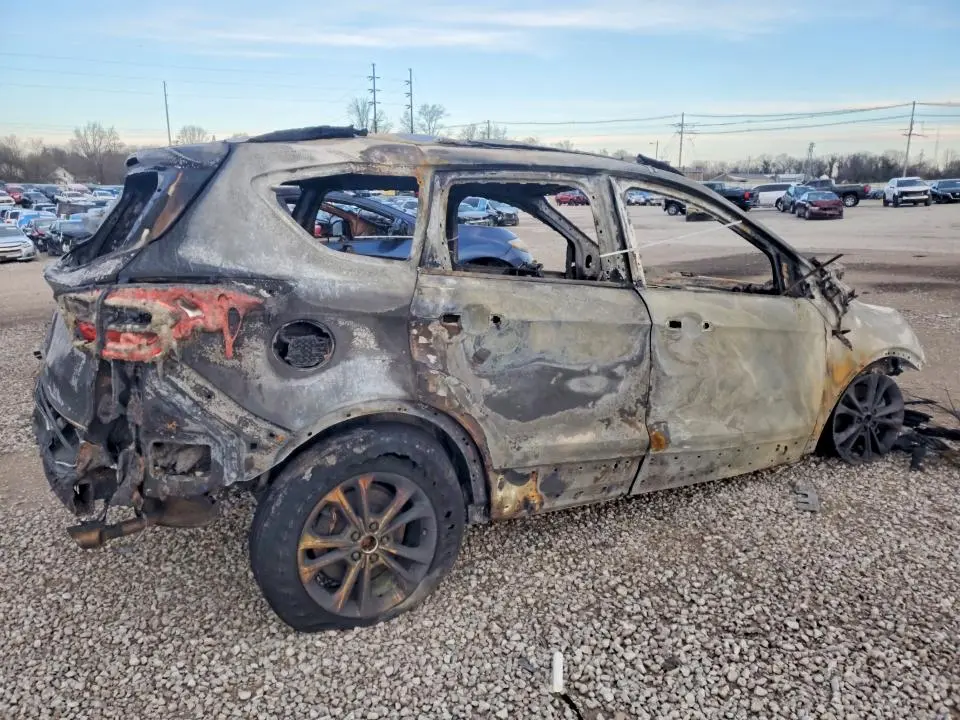 2018 FORD ESCAPE SE  