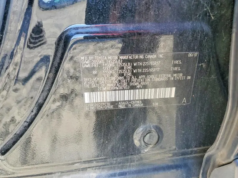 2017 TOYOTA RAV4 XLE  
