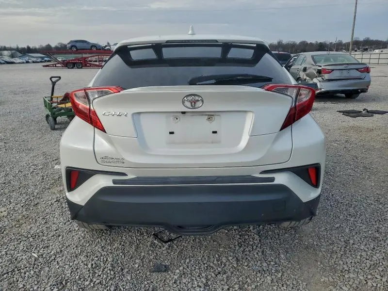 2019 TOYOTA C-HR XLE  