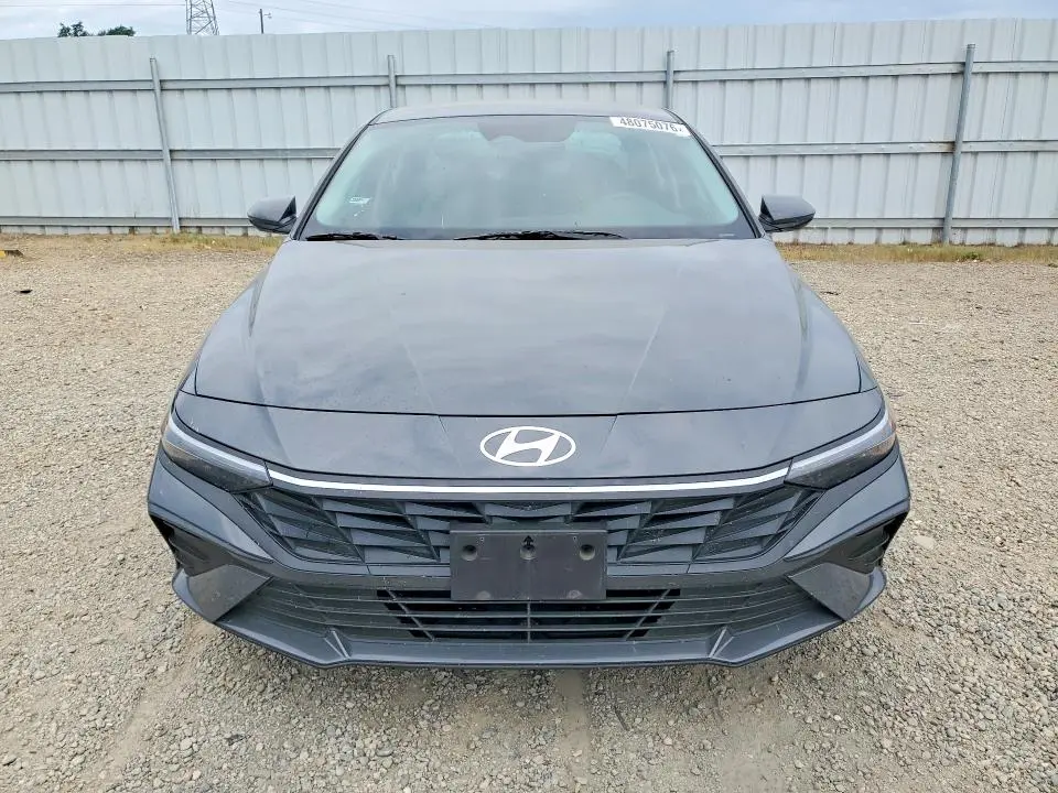 2024 HYUNDAI ELANTRA SEL  