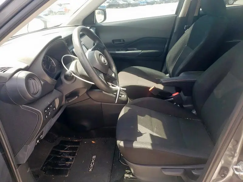 2023 NISSAN KICKS S