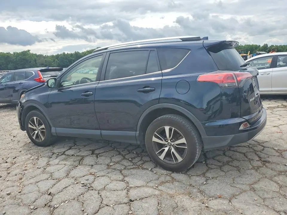2018 TOYOTA RAV4 XLE  