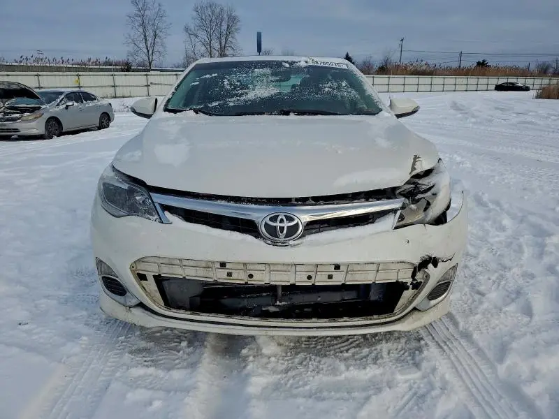 2015 TOYOTA AVALON XLE  