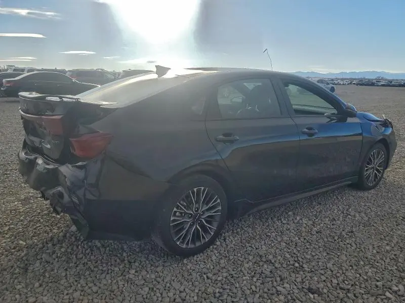 2023 KIA FORTE GT LINE  