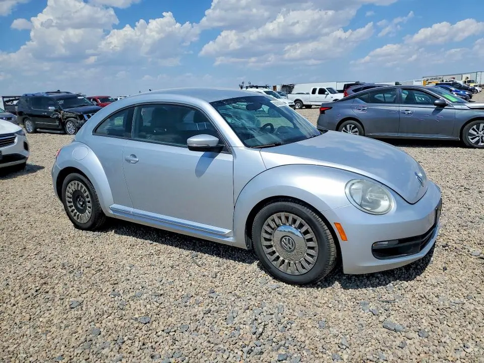 2013 VOLKSWAGEN BEETLE   