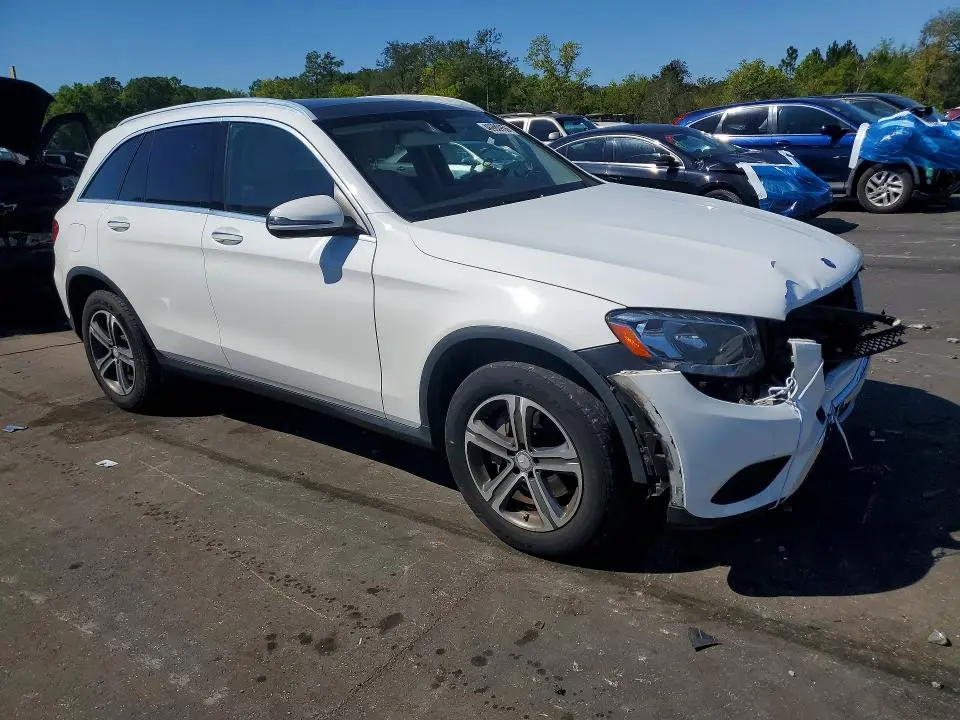 2017 MERCEDES-BENZ GLC 300  