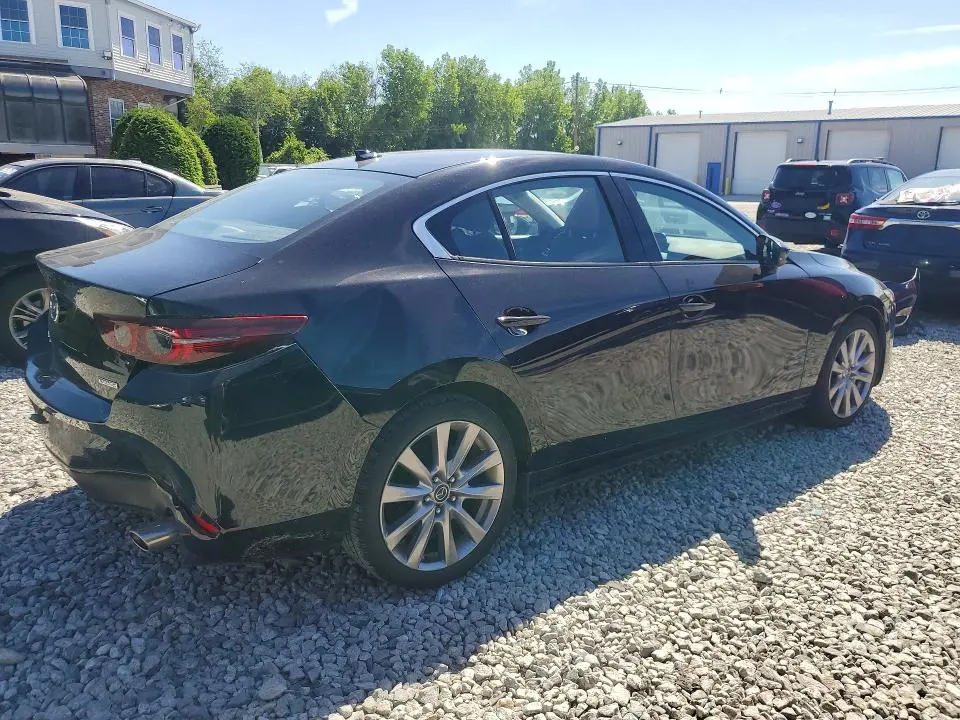 2019 MAZDA 3 PREMIUM  