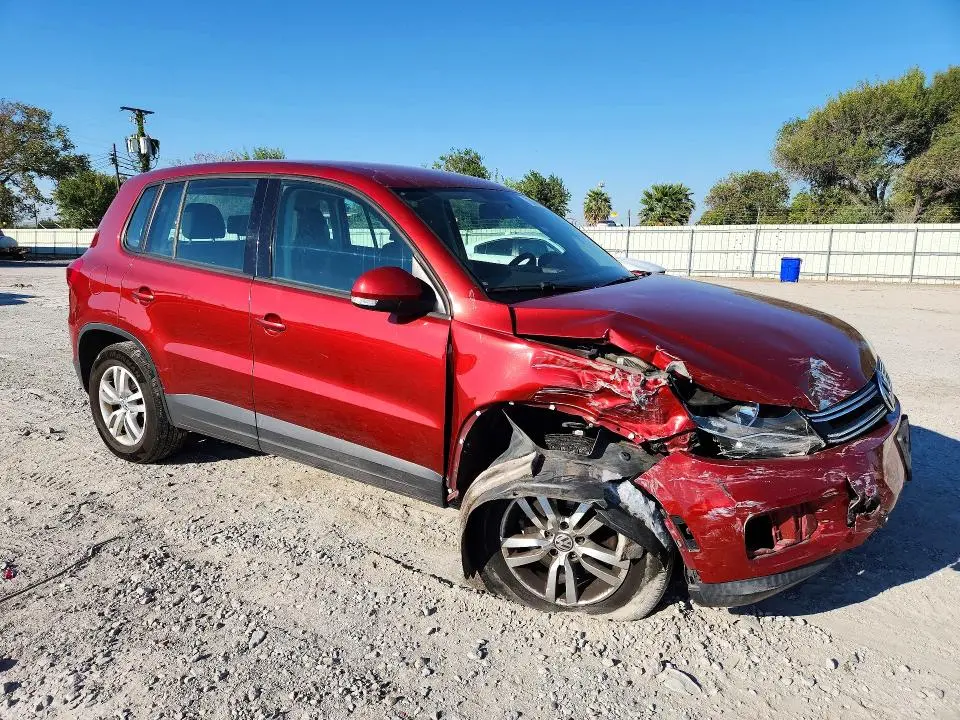 2014 VOLKSWAGEN TIGUAN S  