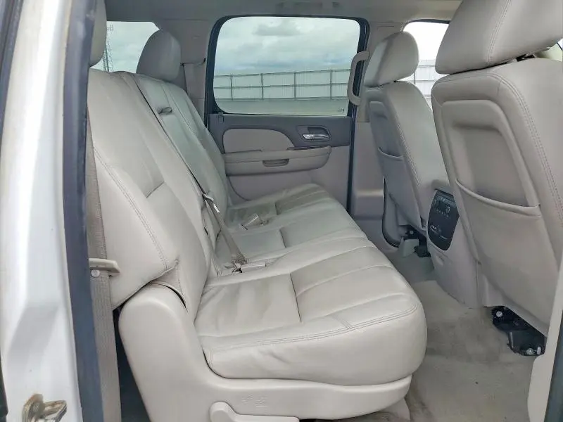 2014 CHEVROLET SUBURBAN C1500 LT  