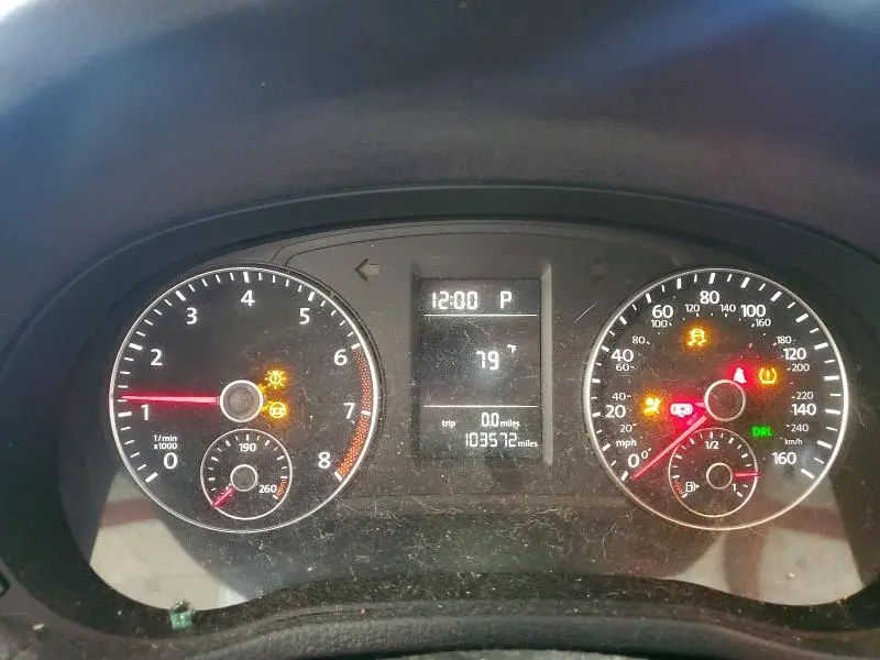 2015 VOLKSWAGEN PASSAT S  