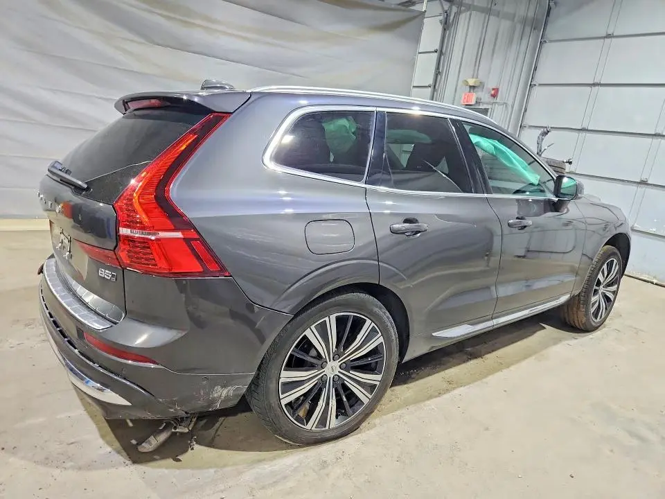 2023 VOLVO XC60 PLUS  
