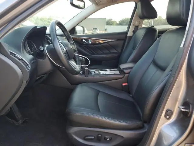 2018 INFINITI Q50 LUXE  