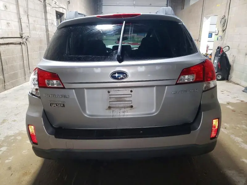 2010 SUBARU OUTBACK 2.5I PREMIUM  