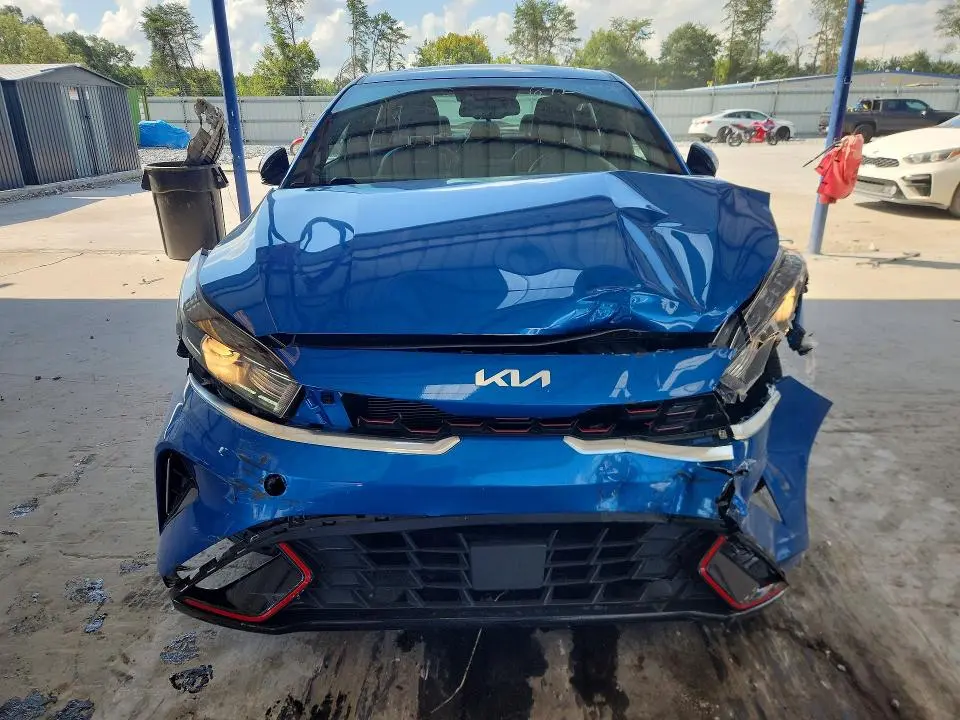 2022 KIA FORTE GT LINE  