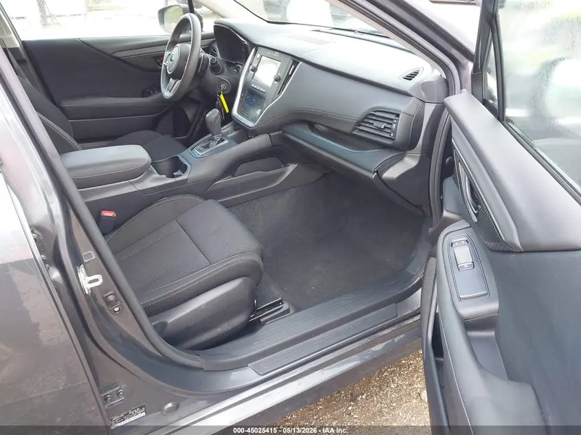 2022 SUBARU LEGACY  