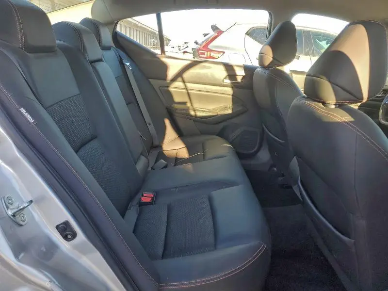 2020 NISSAN ALTIMA SR  