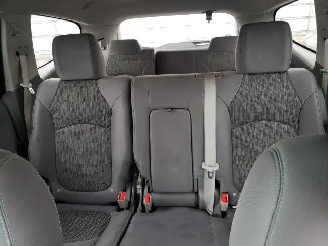 2016 CHEVROLET TRAVERSE LS  