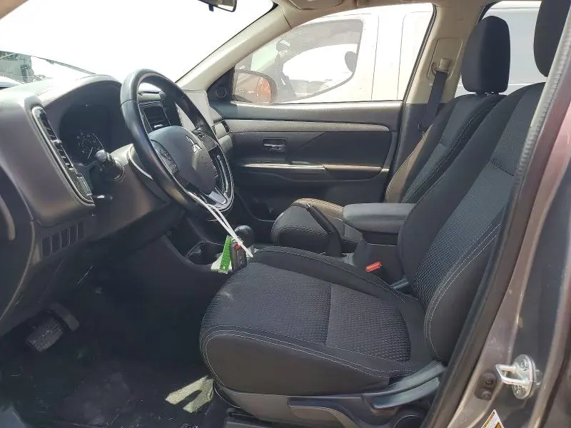 2016 MITSUBISHI OUTLANDER SE  