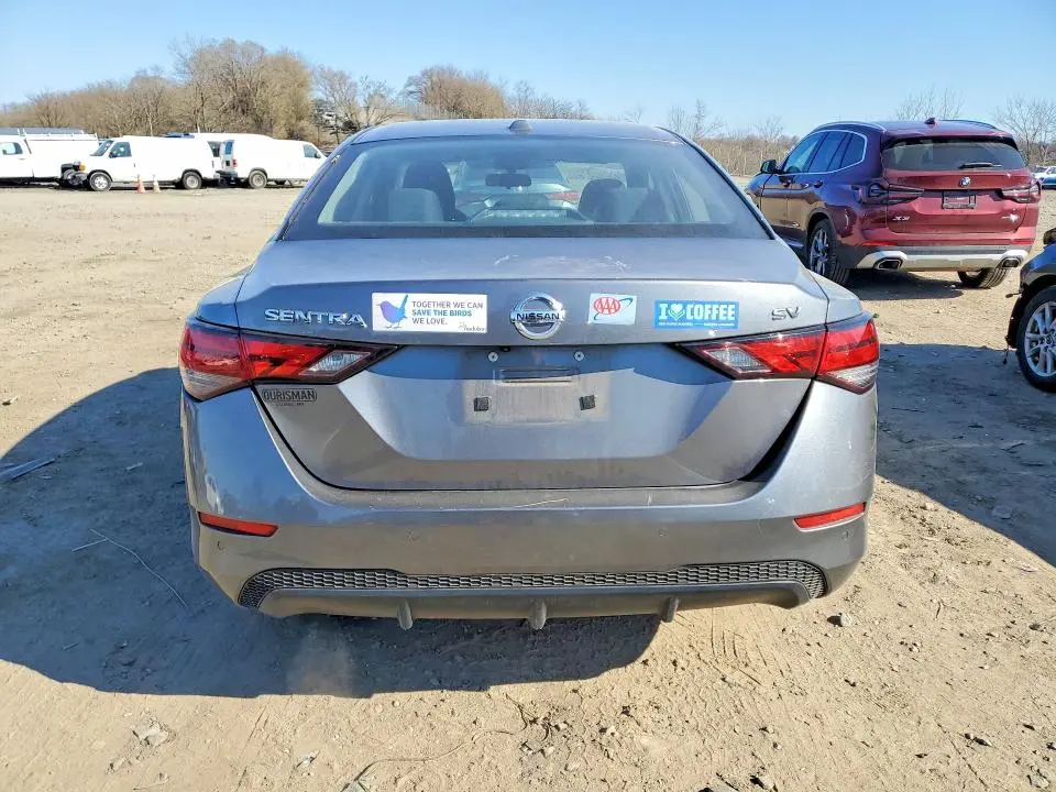 2022 NISSAN SENTRA SV  