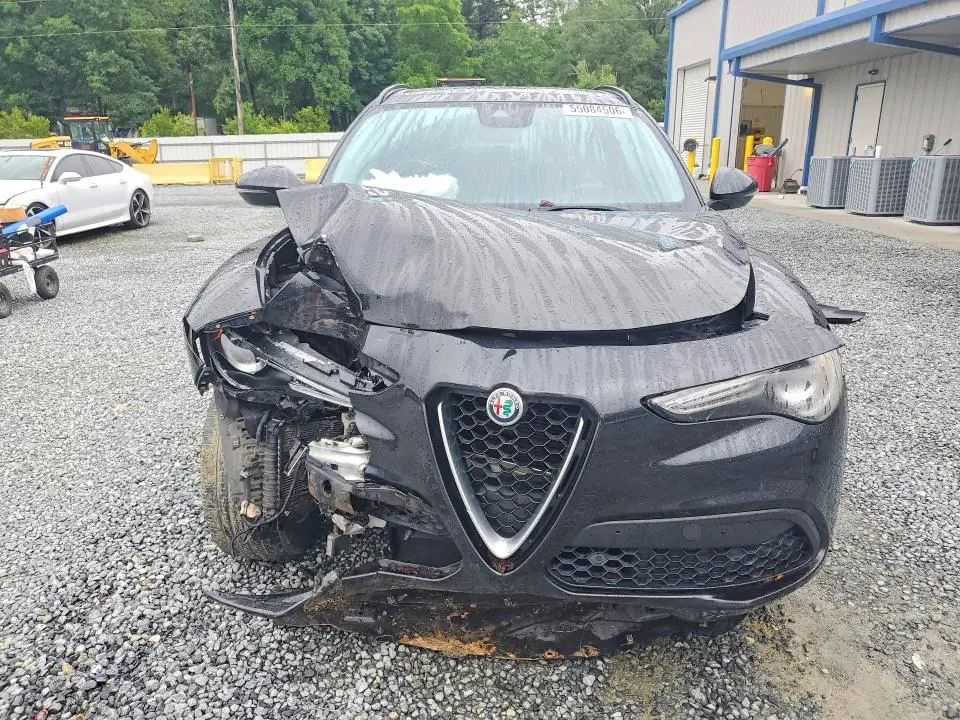 2018 ALFA ROMEO STELVIO SPORT  