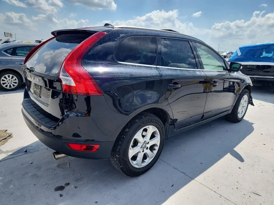 2013 VOLVO XC60 3.2  