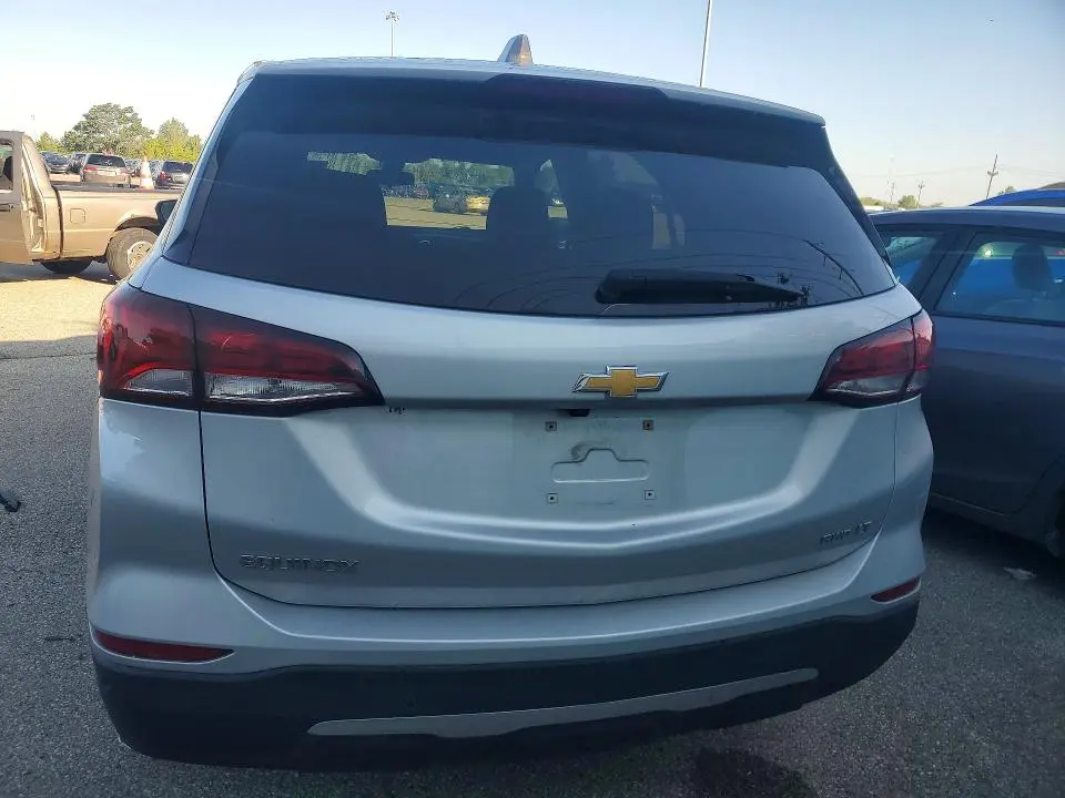 2022 CHEVROLET EQUINOX LT  