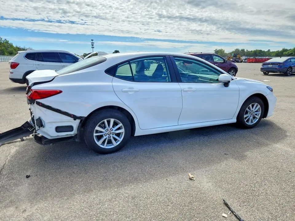 2025 TOYOTA CAMRY LE  