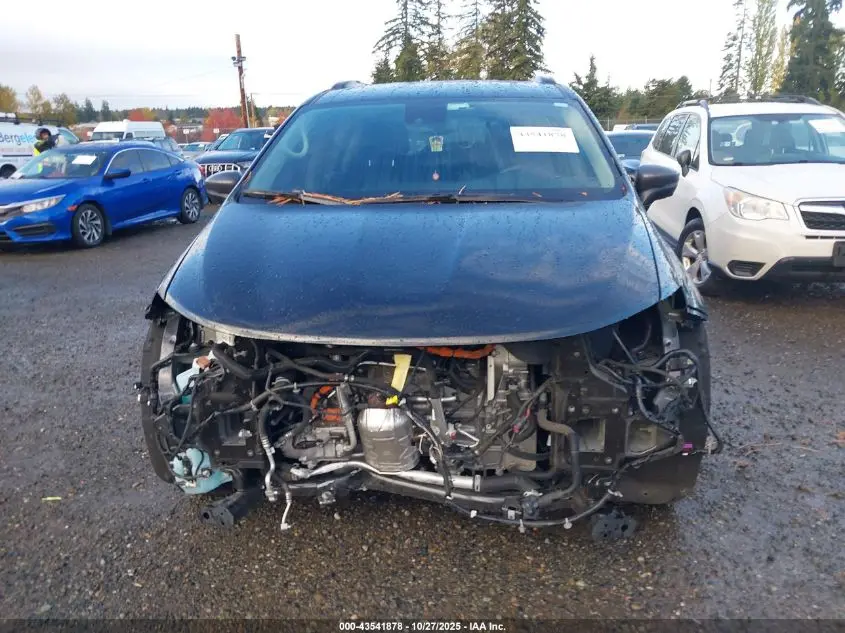 2023 CHRYSLER PACIFICA HYBRID TOURING L