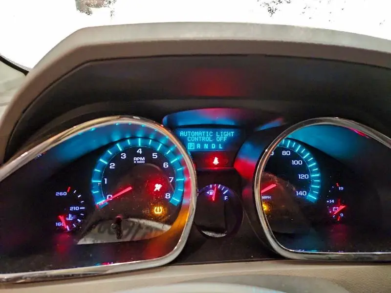 2010 CHEVROLET TRAVERSE LS  