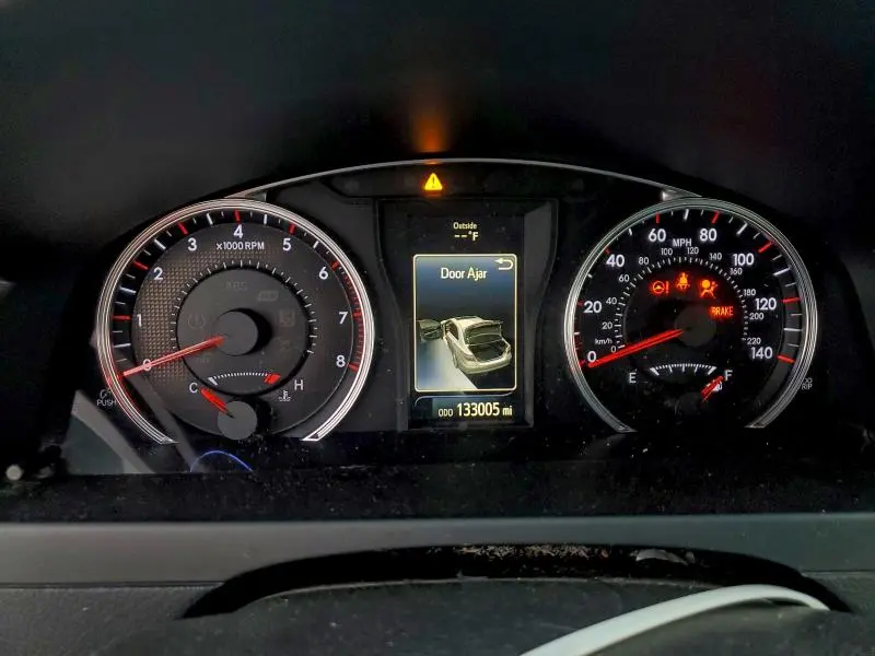 2015 TOYOTA CAMRY LE  