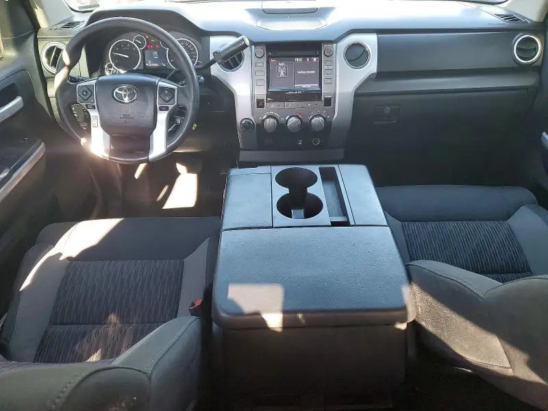 2015 TOYOTA TUNDRA SR5  