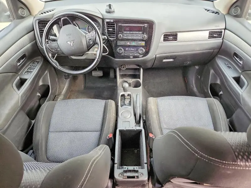 2016 MITSUBISHI OUTLANDER ES  