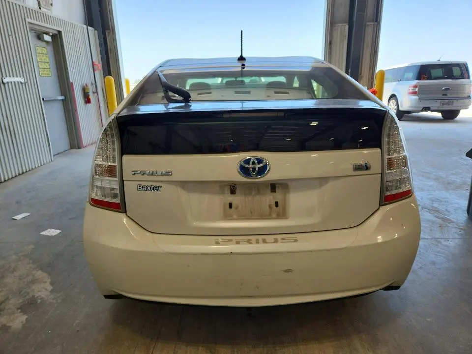 2011 TOYOTA PRIUS THREE  