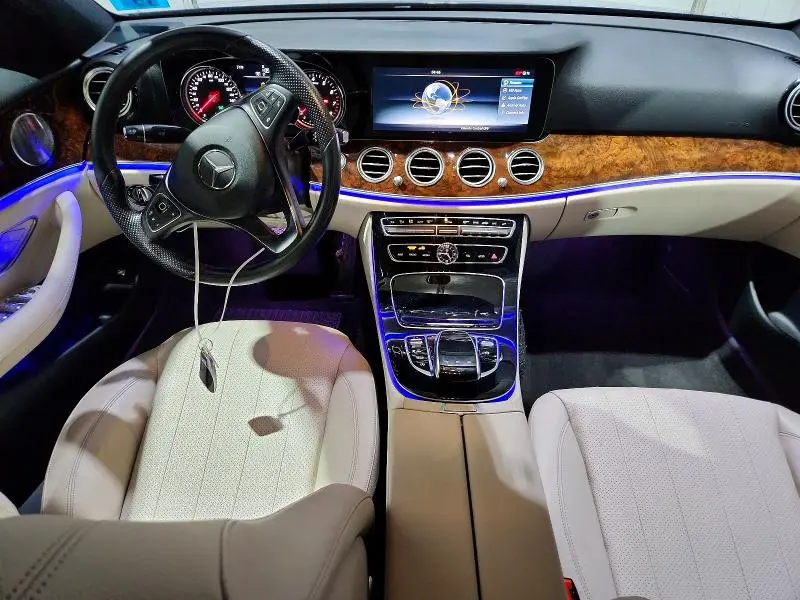 2017 MERCEDES-BENZ E 300 4MATIC  