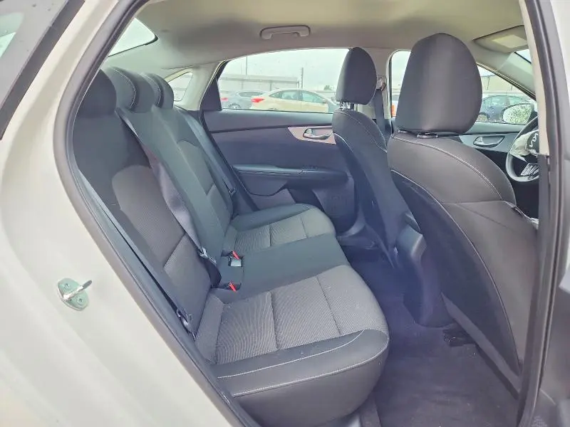 2024 KIA FORTE LX  