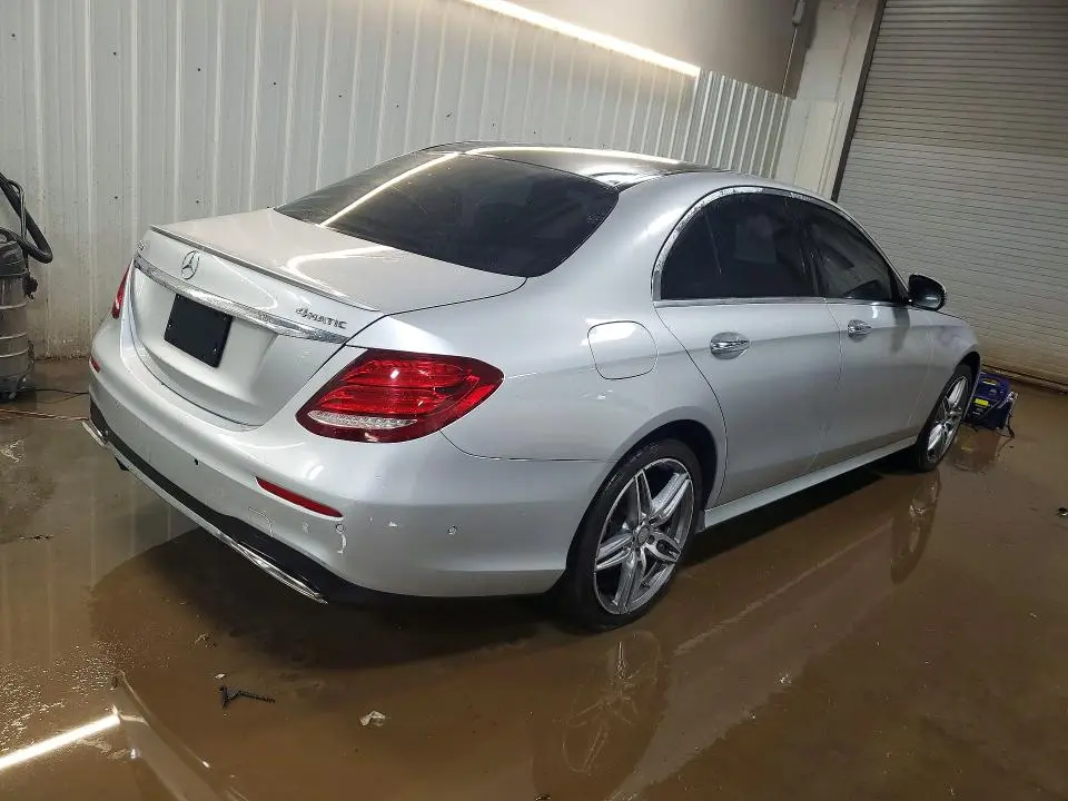 2018 MERCEDES-BENZ E 300  