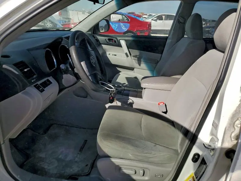 2010 TOYOTA HIGHLANDER   