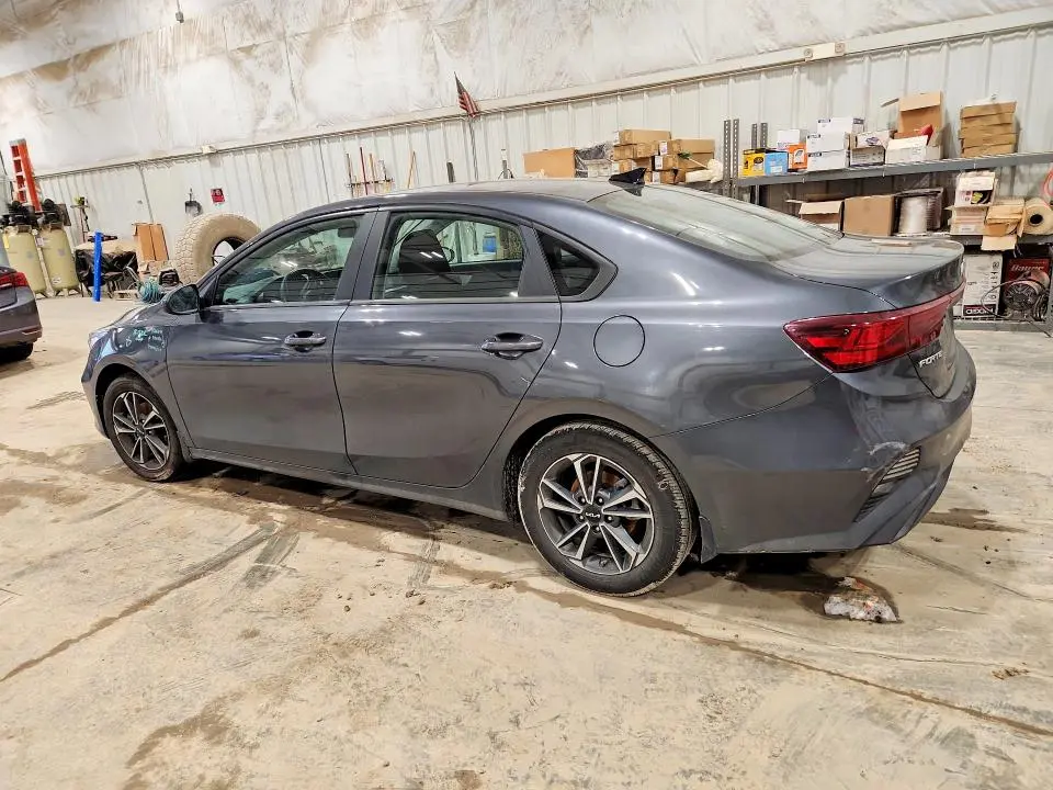 2024 KIA FORTE LXS  