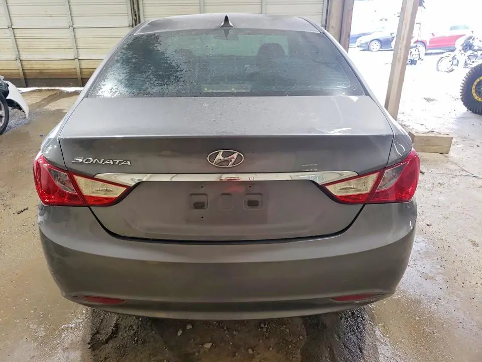 2011 HYUNDAI SONATA GLS  