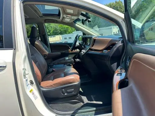 2016 TOYOTA SIENNA LIMITED PREMIUM 7-PASSENGER  