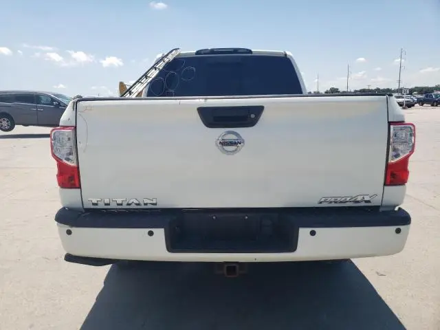 2018 NISSAN TITAN SV  