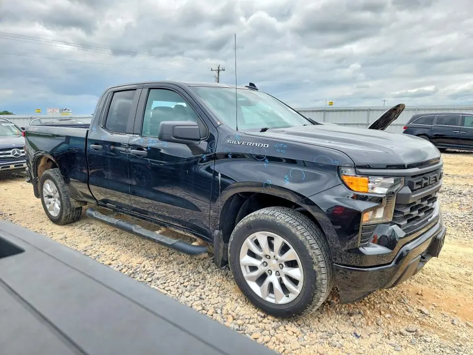 2023 CHEVROLET SILVERADO K1500 CUSTOM  